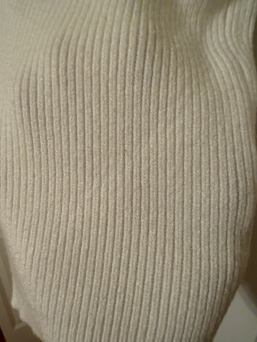 Off-Shoulder Ribbed Knit Sweater - White - Picture 4 of 5